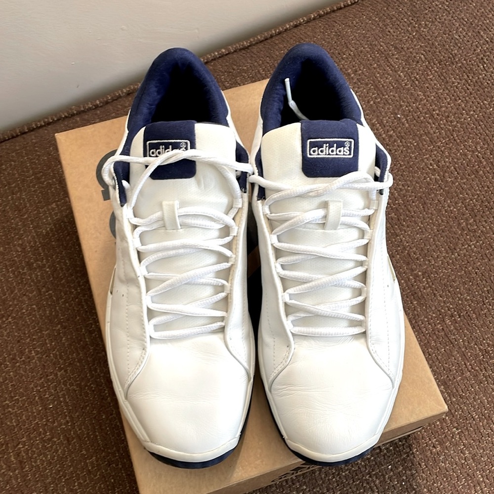 Adidas Smithsonian white sneakers 11 1/2